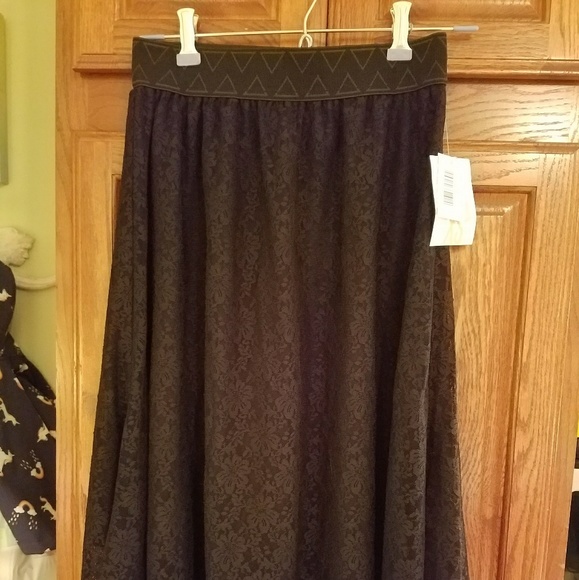LuLaRoe XS black lace Lola skirt NWT - Picture 1 of 5